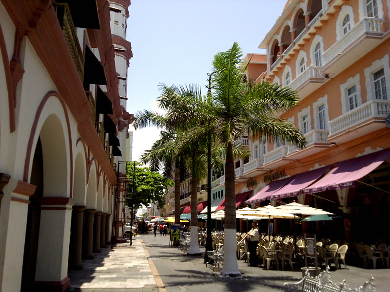 Portales De Lerdo Zocalo De La Ciudad y Puerto de Veracruz